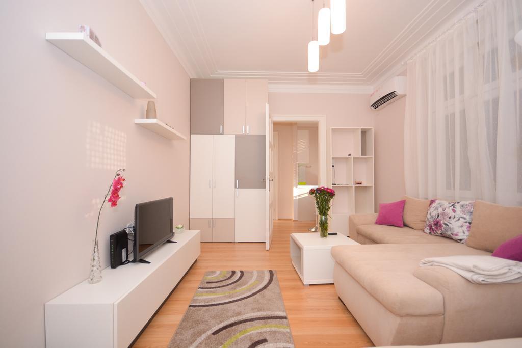 Apartment Mina Belgrado Buitenkant foto